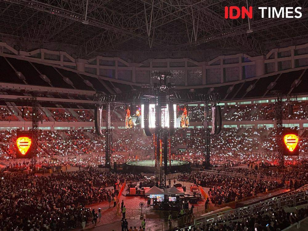 Calum Scott di konser Ed Sheeran Jakarta 2024 (IDN Times/Erfah Nanda)