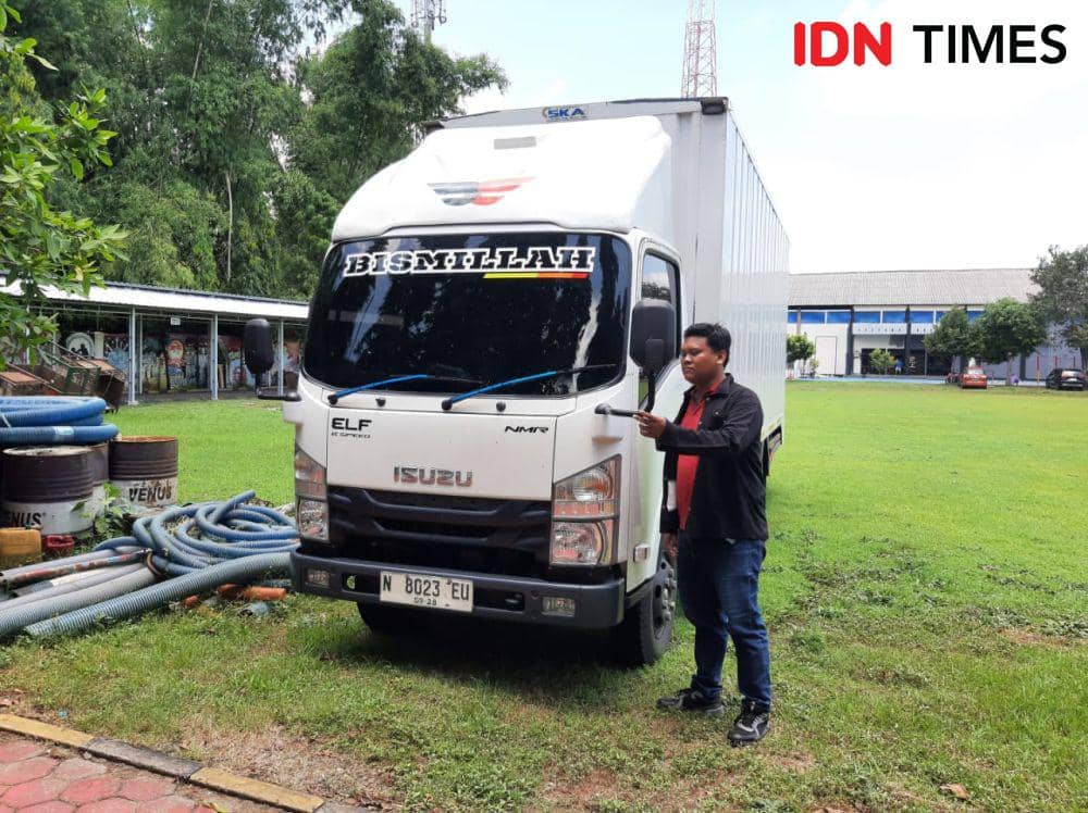 Truk boks rokok asal Malang dengan nopol N-8023-EU yang jadi korban perampokan di Madiun pada Sabtu (24/2/2024) dini hari. IDN Times/ Riyanto