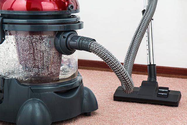 ilustrasi vacuum cleaner dengan tangki besar (pexels.com/Pixabay)