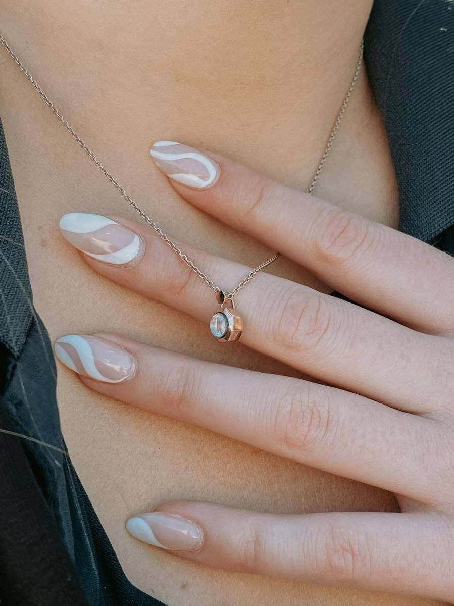 Inspirasi nail art Idul Fitri 2024. (Pexels.com/Shae Devereaux)