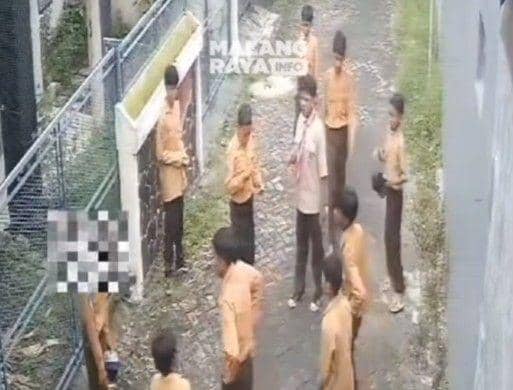 Aksi bullying yang viral di Kota Malang. (Instagram/@malangraya_info)