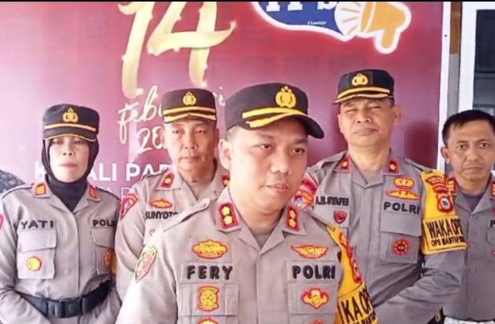 Dalang Demo Ricuh di KPU Sinjai Menyerahkan Diri ke Polisi