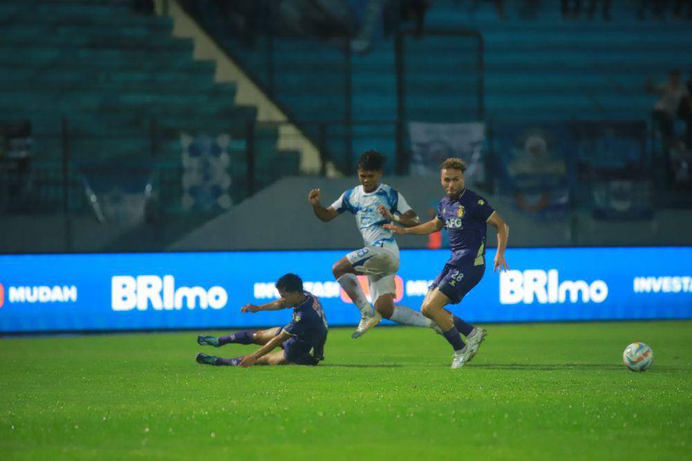 Pertandingan PSIS Semarang melawan Persik Kediri di BRI Liga 1 2023/2024 di Stadion Moch Soebroto, Minggu (3/3/2024). (dok. PSIS)