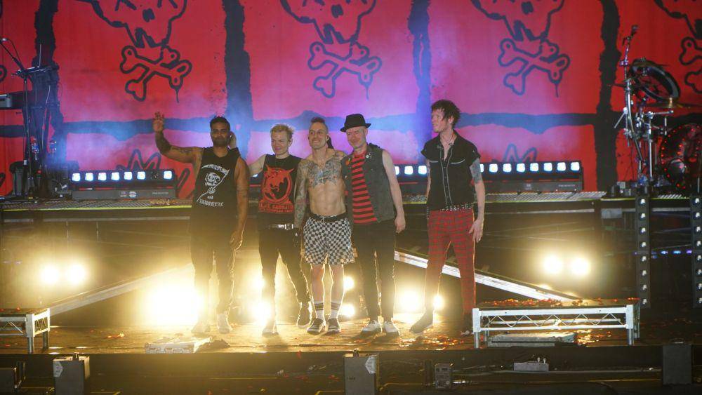 Penampilan Sum 41 'Tour Of The Setting Sum' Final Tour di Stadion Kridosono, Sabtu (2/3/2024) malam. (Dok. Istimewa)