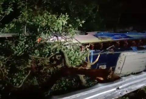 Istimewa/ bus kecelakaan di Tol Cipali