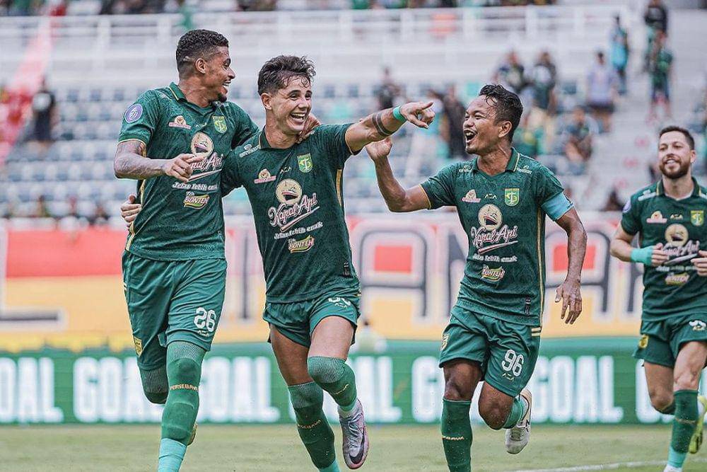 Persebaya dalam laga melawan PSS Sleman pada pekan ke-27 Liga 1 2023/2024. (instagram.com/officialpersebaya)