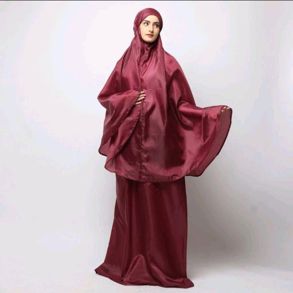 Mukena untuk tarawih (shopee.id/Dyah Suminar Official)
