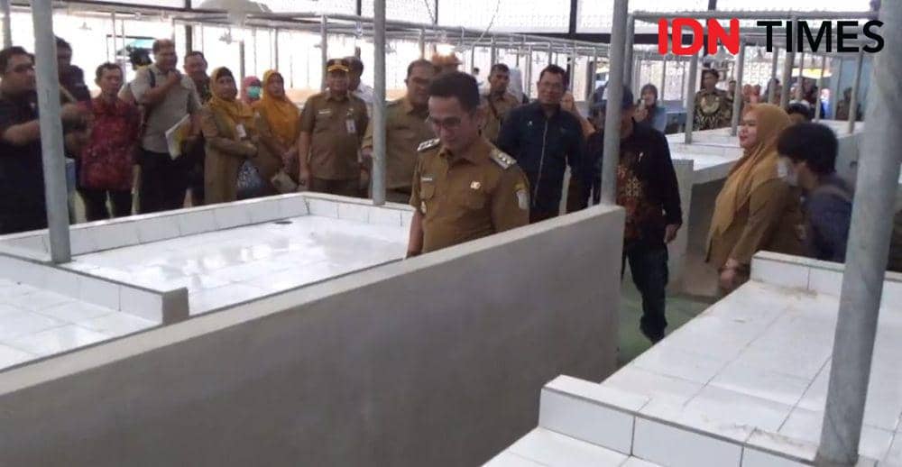 Wali Kota Balikpapan Rahmad Mas'ud meresmikan Blok A dan Blok B di Pasar Klandasan pada Senin 4 Maret 2024, Senin (4/3/2024). (IDN Times/Hilmansyah)