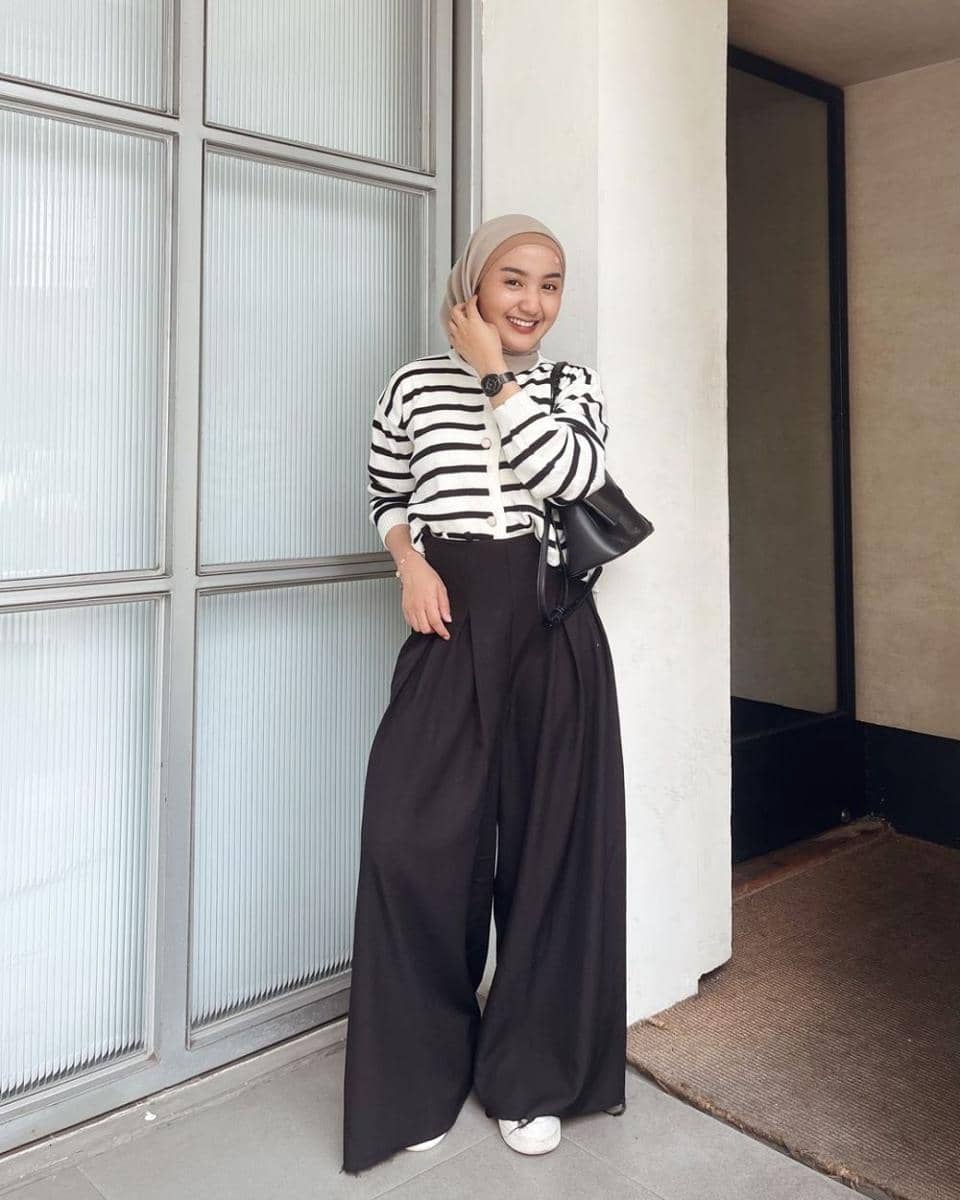 inspirasi OOTD ala Thafanya (instagram.com/thafanyads)