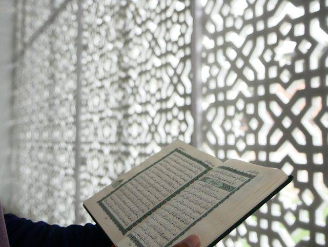 Ilustrasi Al Quran (unsplash.com/Masjid MABA)