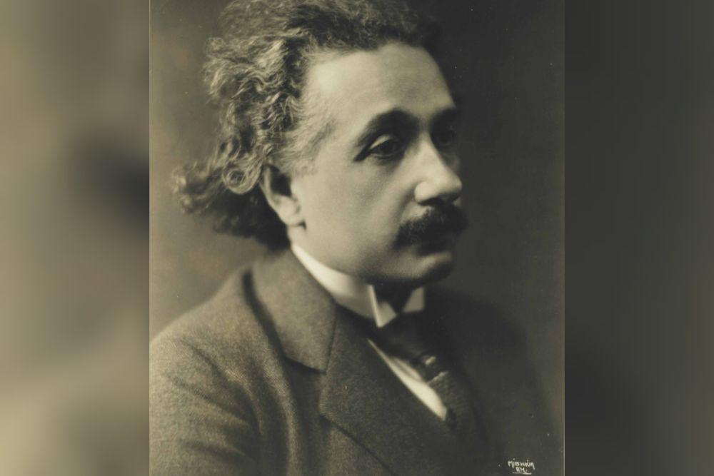 Alasan Albert Einstein Tak Terlibat dalam Proyek Manhattan