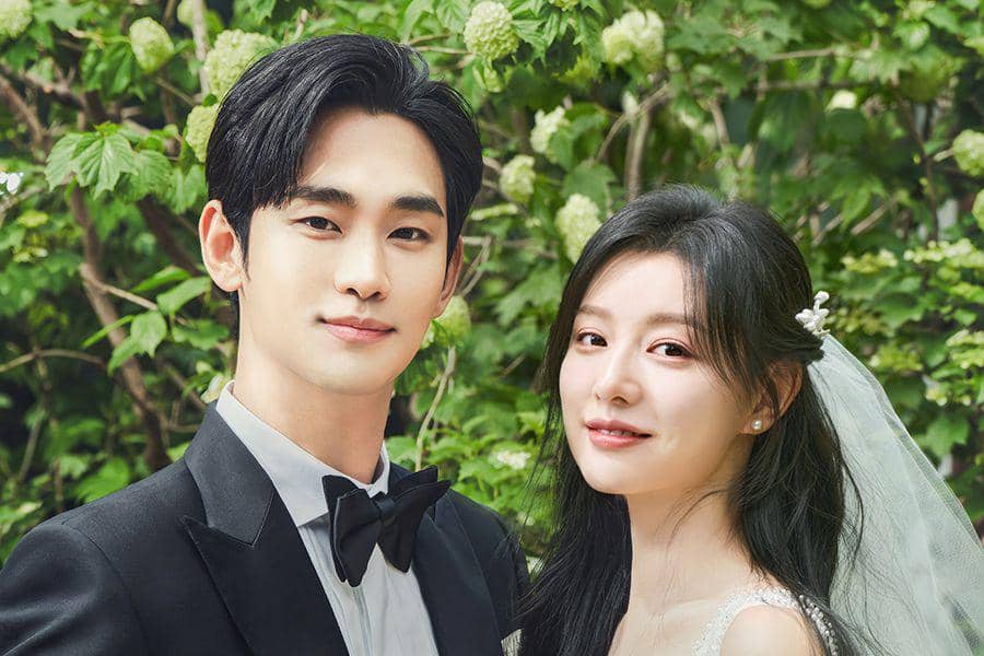 Still cut Queen of Tears (soompi.com)