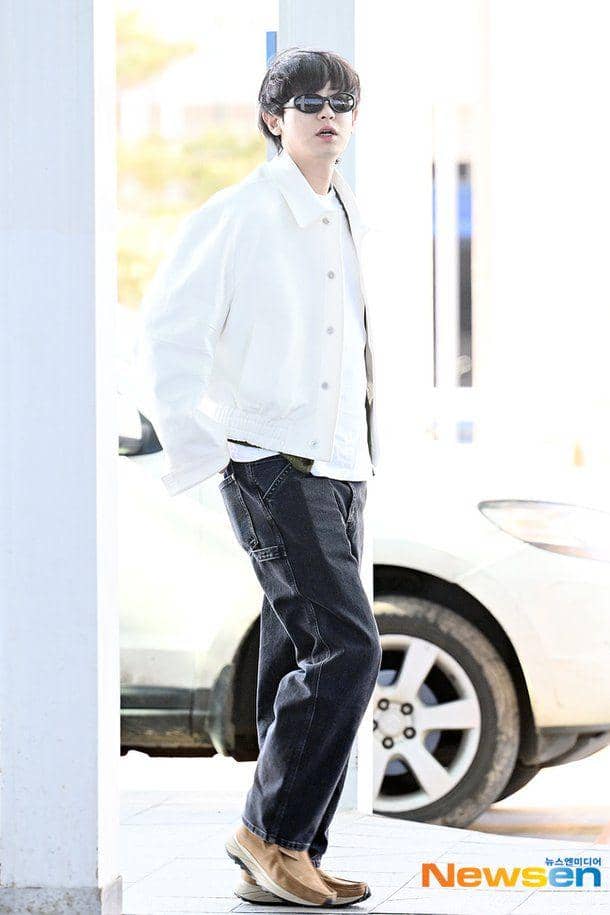 airport fashion ala Chanyeol EXO (dok. m.news.nate.com/Jisoo Jin)