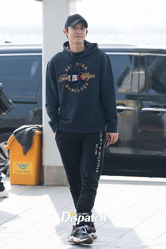 airport fashion ala Chanyeol EXO (dok. dispatch.co.kr/Song Hyo Jin)