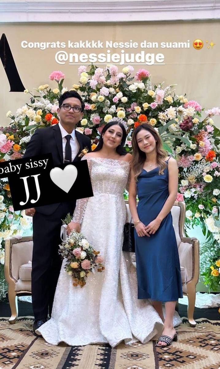 potret resepsi kedua Nessie Judge (instagram.com/nessiejudge)
