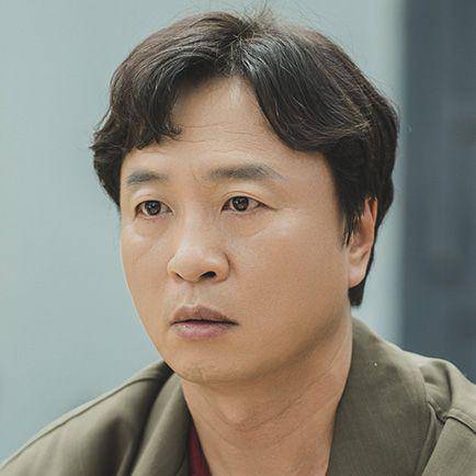 cuplikan Jeon Bae Su di drakor Queen of Tears (dok. tvN/눈물의 여왕)
