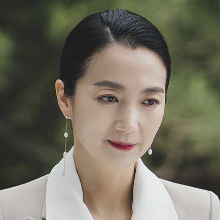 cuplikan Kim Joo Ryung di drakor Queen of Tears (dok. tvN/눈물의 여왕)