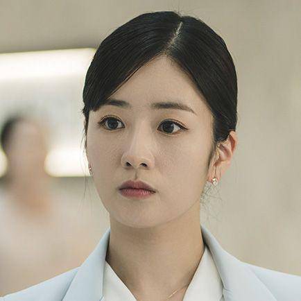 cuplikan Yoon Bo Mi di drakor Queen of Tears (dok. tvN/눈물의 여왕)