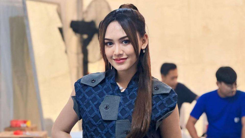 potret Happy Asmara (Instagram.com/happy_asmara77)