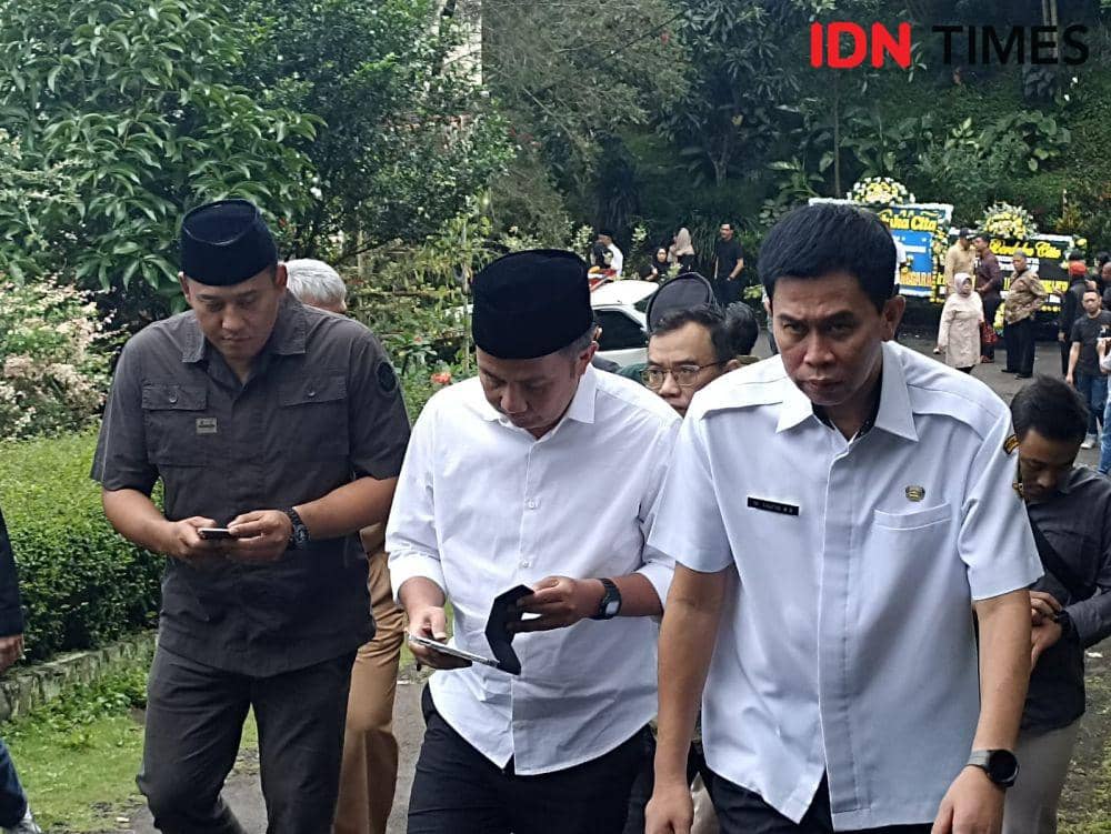 Bey Kenang Pesan Solihin GP ke Presiden Jokowi Sebelum Meninggal