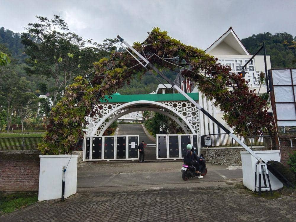 Ramai Berita Dugaan Bullying, SMP Al Izzah Menutup Diri