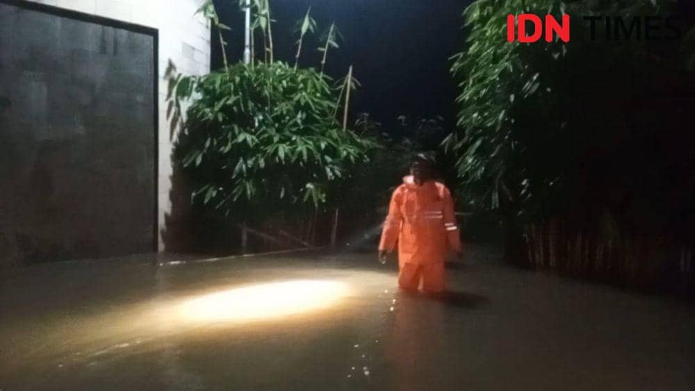 Tanggul Sungai Jebol, Puluhan Rumah di Magetan Terendam Banjir