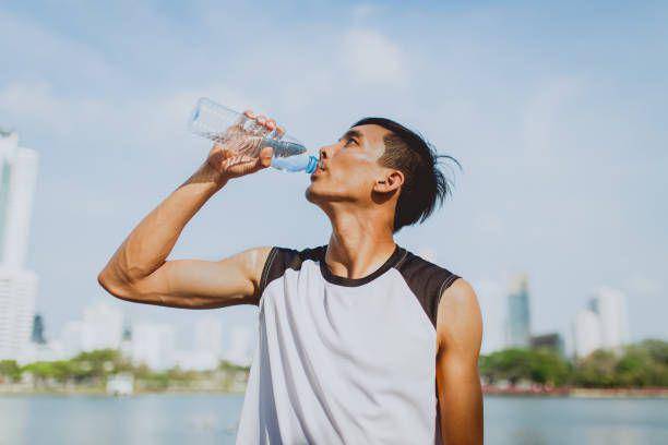Ilustrasi minum air putih (pixabay.com)