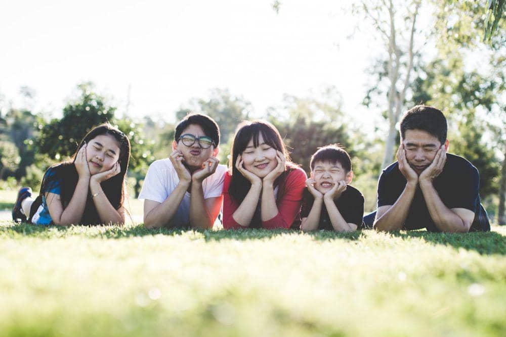 ilustrasi foto bersama keluarga (pexels.com/Pixabay)