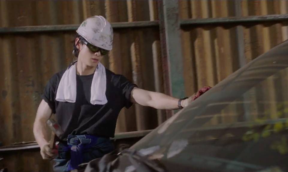 potret Cha Eun Woo mode kuli di episode 2 drama Wonderful World (dok.Disney Plus Hotstar)