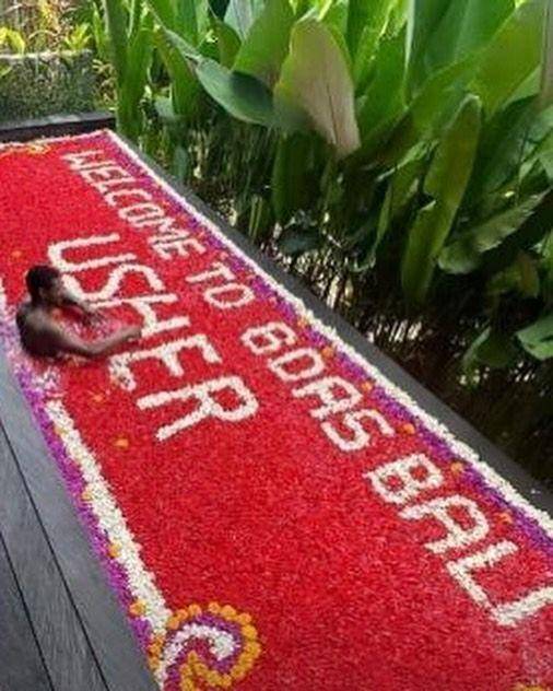 potret Usher di Bali (instagram.com/unclerush)