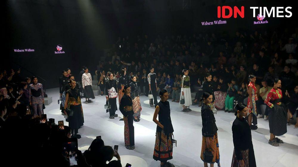 Alleira, Parang Kencana, dan Batik Keris Hiasi Plaza Indonesia FW 2024