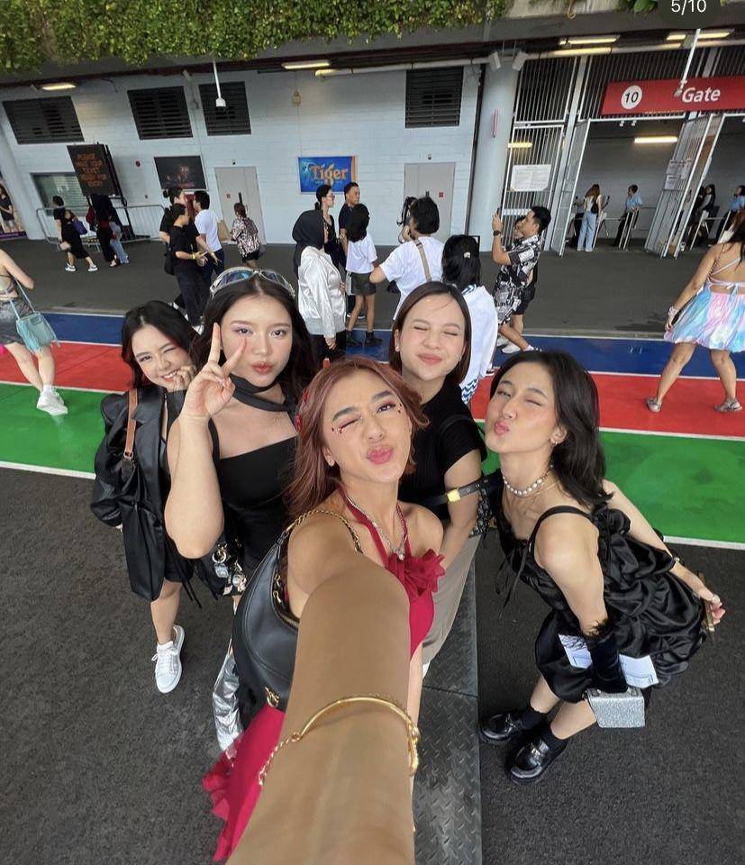 potret Gabriella Eka Putri nonton konser Taylor Swift di Singapura (instagram.com/gabriellaekaputri)