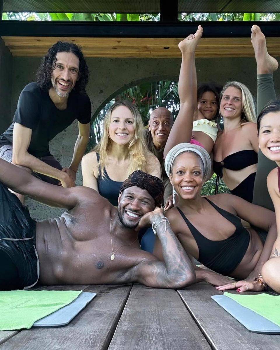 potret Usher di Bali (instagram.com/unclerush)