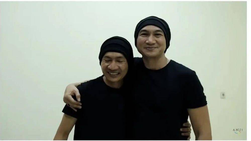 potret artis ketemu 'kembarannya' (youtube.com/duniamanji)