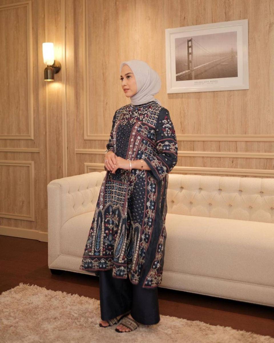 ide OOTD Ramadan di rumah (instagram.com/ninazatulini22)