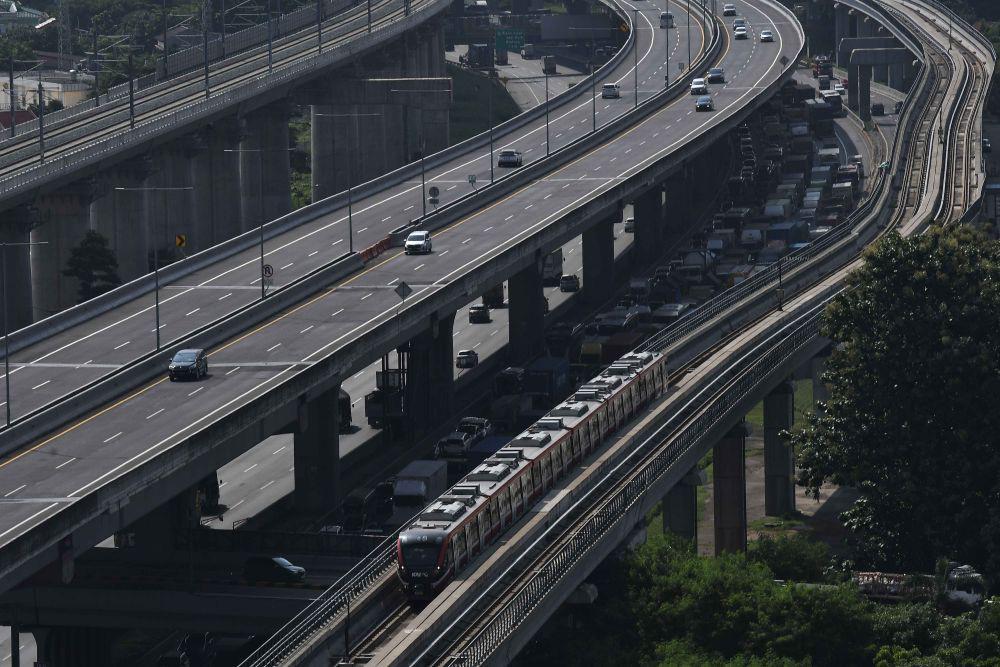 Akses Menuju Jalan Layang MBZ Diberlakukan Buka Tutup Situasional
