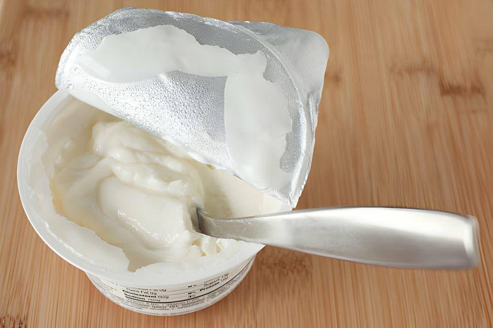 ilustrasi yogurt Yunani (istockphoto.com/haha21)