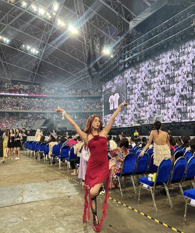 potret Gabriella Eka Putri nonton konser Taylor Swift di Singapura (instagram.com/gabriellaekaputri)