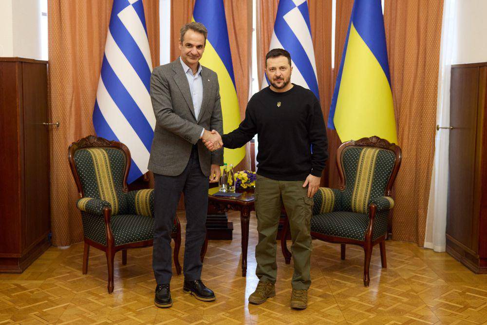 PM Yunani Kyriakos Mitsotakis dan Presiden Ukraina Volodymyr Zelenskyy (Twitter.com/Volodymyr Zelenskyy / Володимир Зеленський)