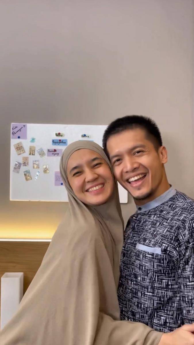 potret harmonisasi rumah tangga ala Dhini Aminarti dan Dimas Seto (instagram.com/dhiniaminarti)