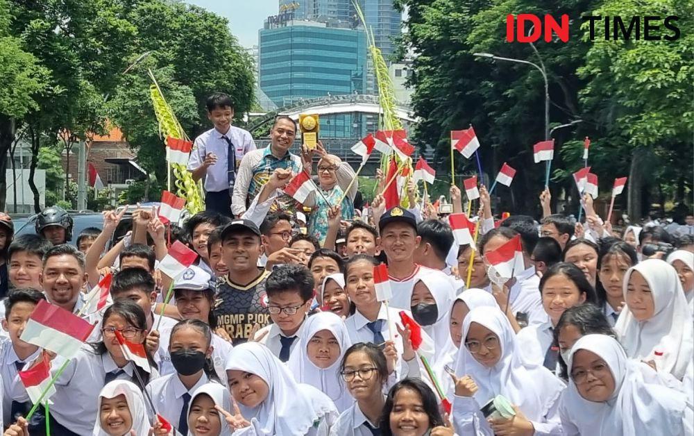 Piala Adipura Diarak, Pemkot Surabaya Punya PR Sampah di Pasar