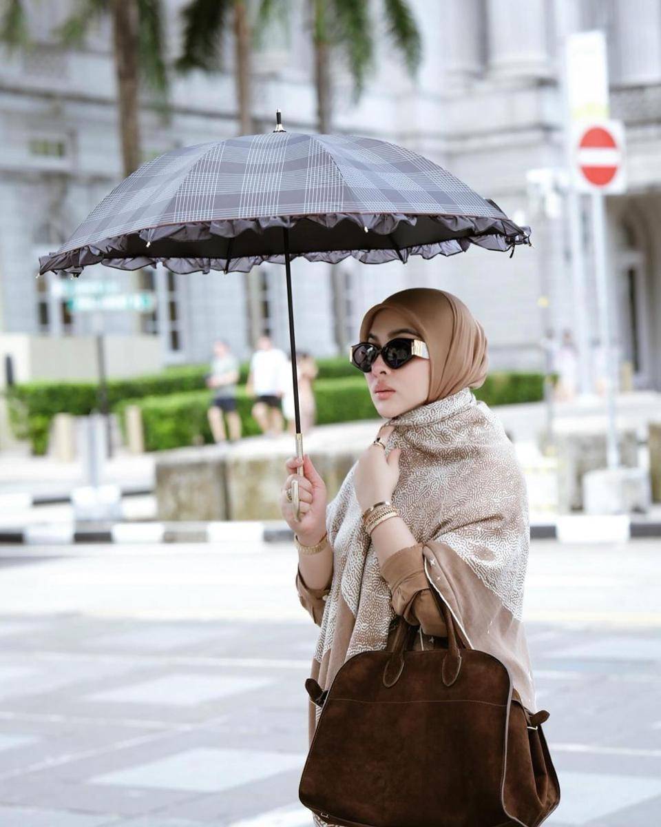 koleksi tas Syahrini (instagram.com/princessyahrini)