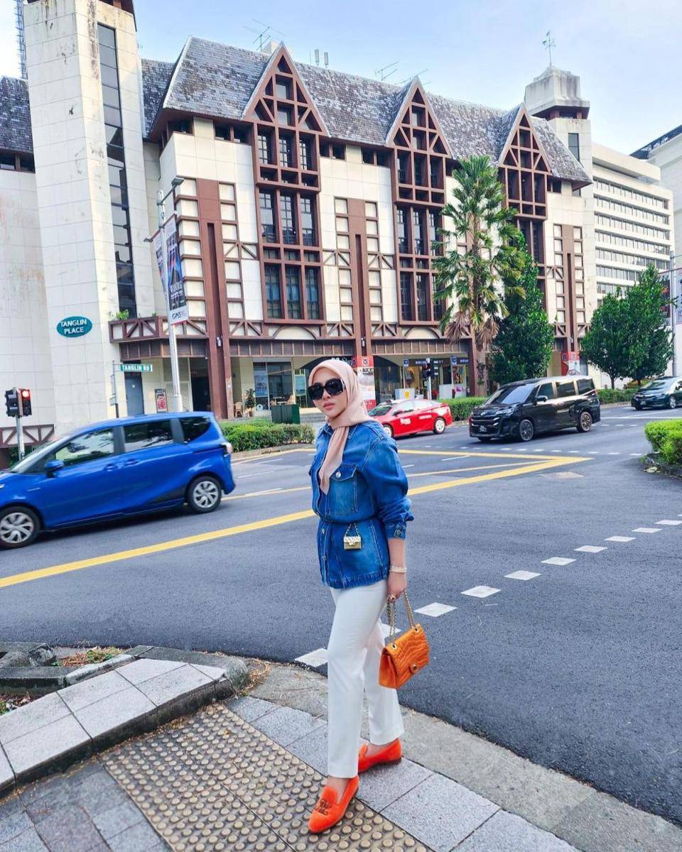 koleksi tas Syahrini (instagram.com/princessyahrini)