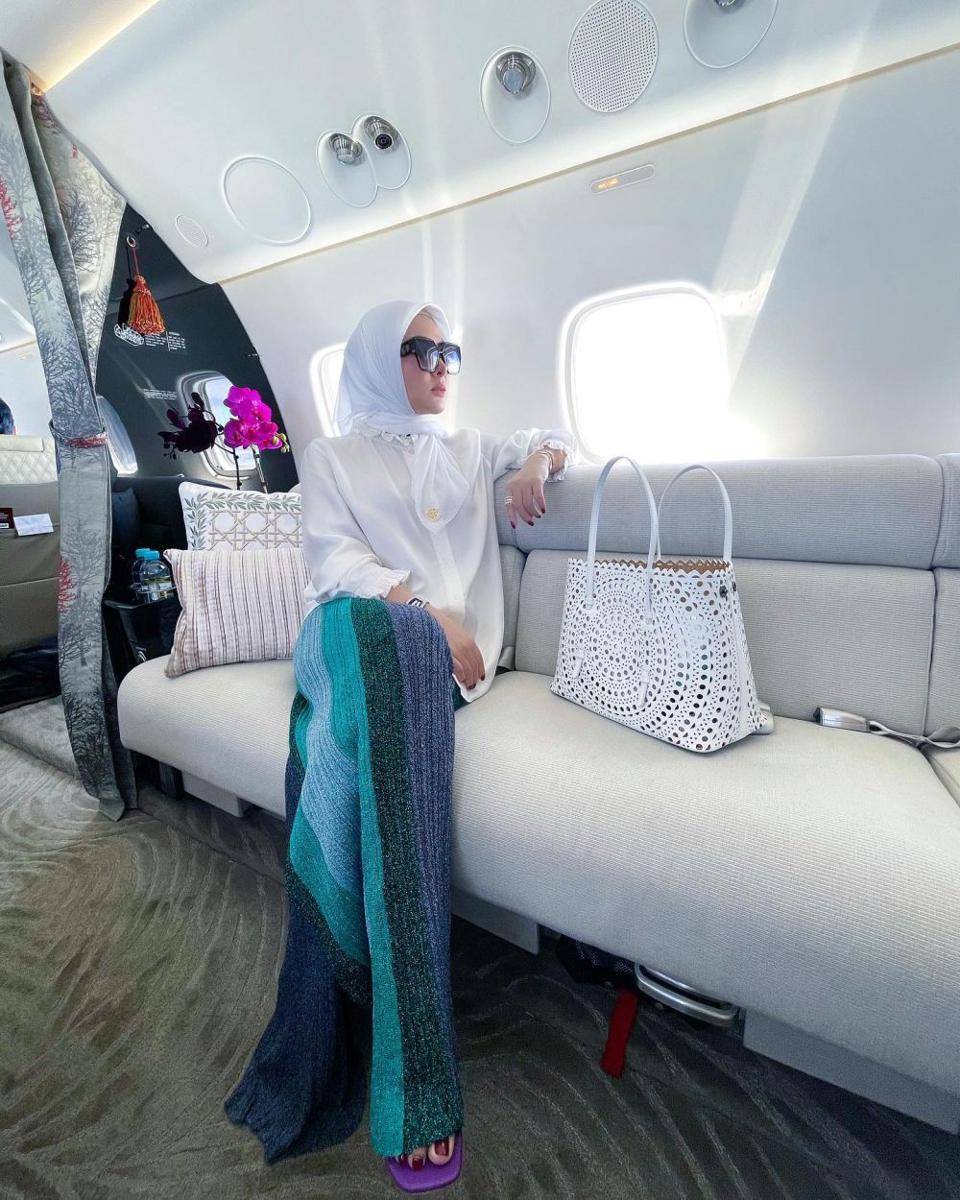 koleksi tas Syahrini (instagram.com/princessyahrini)