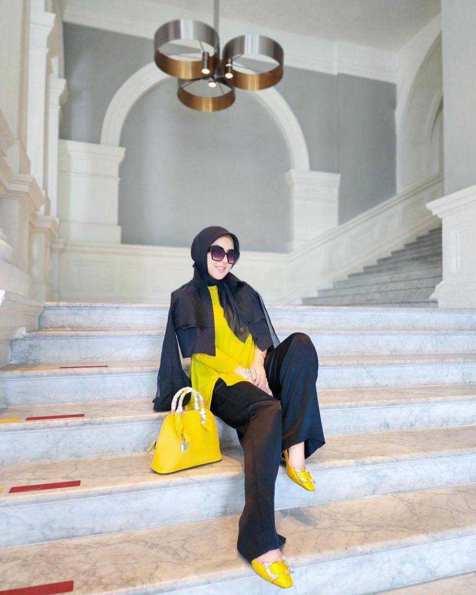koleksi tas Syahrini (instagram.com/princessyahrini)