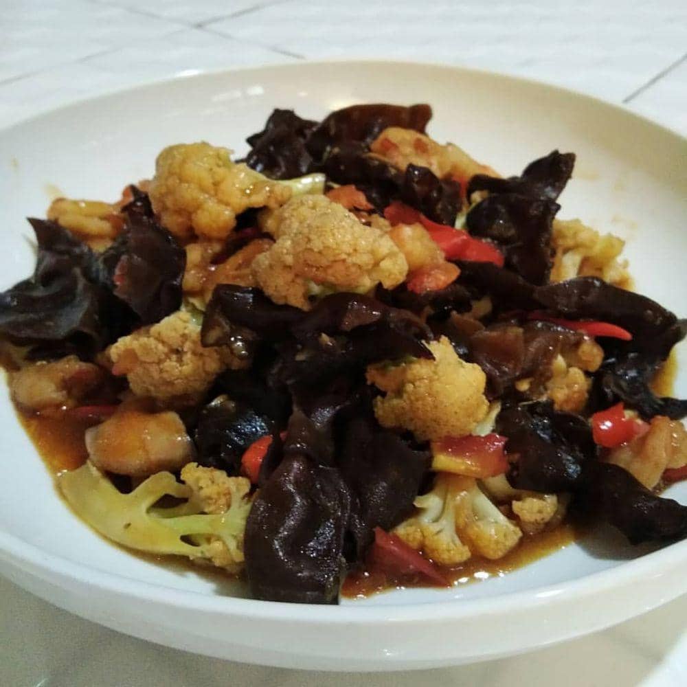 Ilustrasi kembang kol (instagram.com/intan_azsuraj)