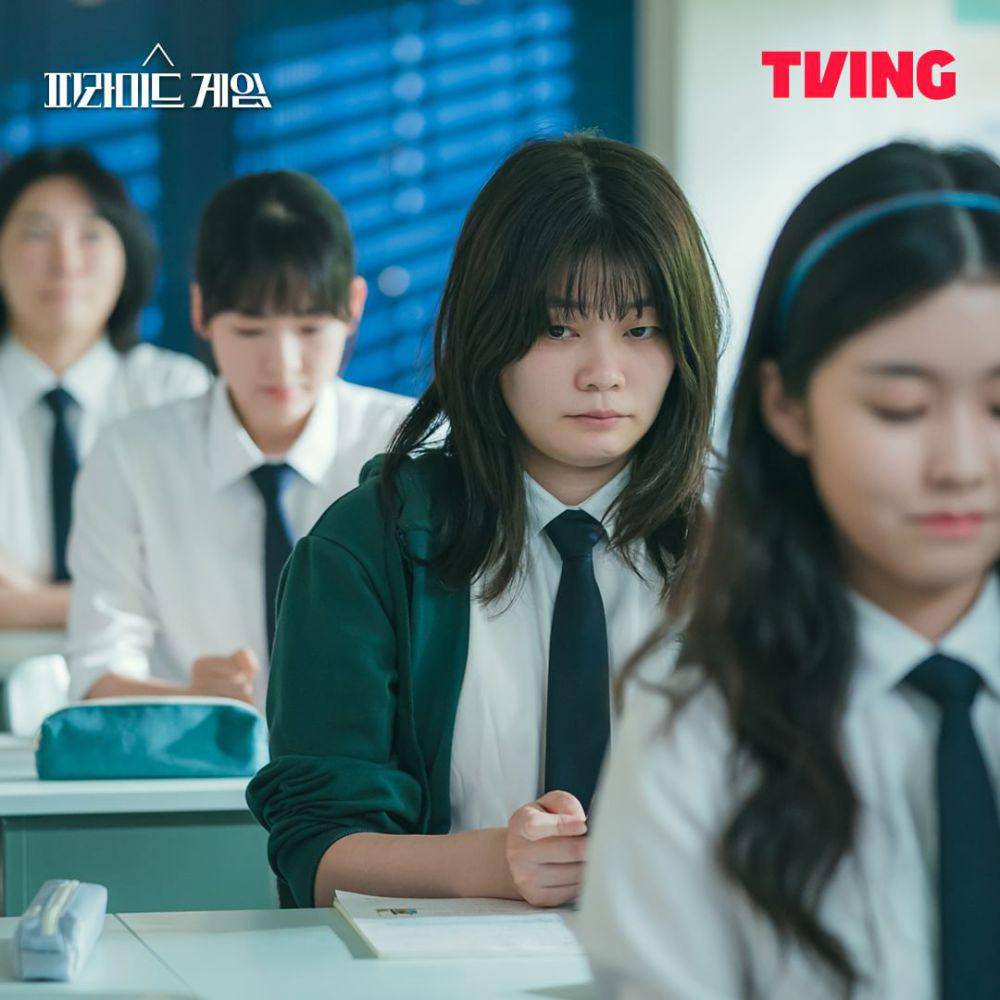 Jeong Ha Dam di drama Pyramid Game (instagram.com/tving.official)