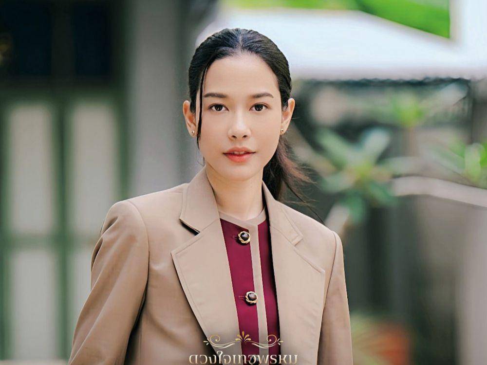 Gina Yeena Salas di Laorchan (instagram.com/ch3thailand)