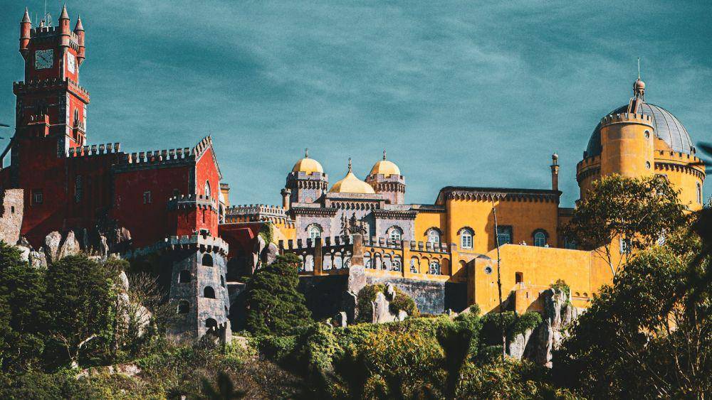 Kastil Pena, Portugal (unsplash.com/Alvin David)