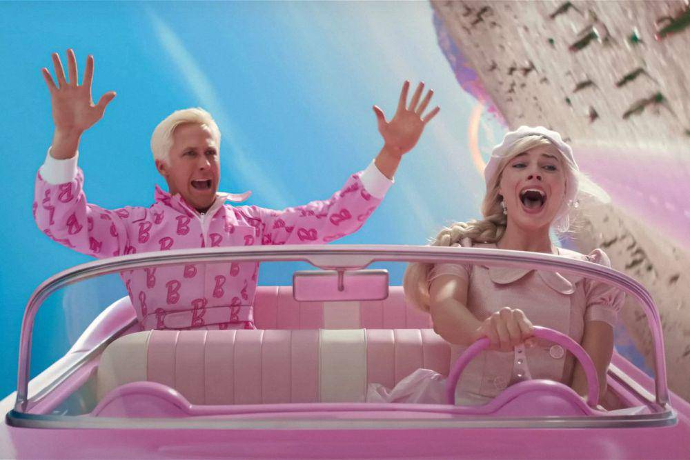 Ryan Gosling dan Margot Robbie dalam film Barbie (dok. Warner Bros. Pictures/Barbie)